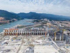 <b>是我国聚酯纤维的商品</b>